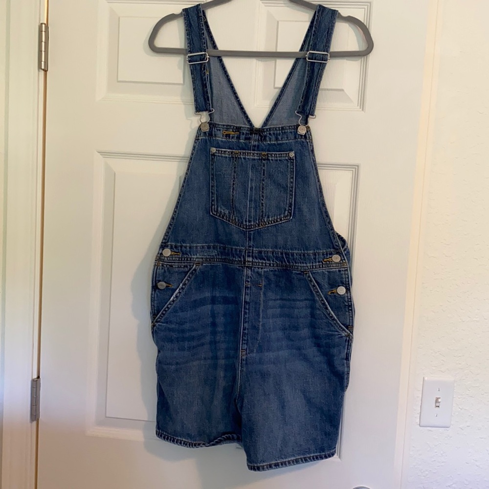 Gap denim overall shorts